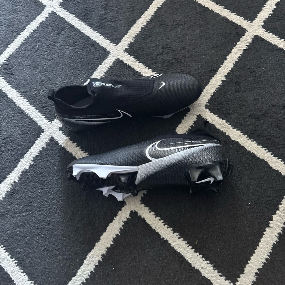 NIKE Vapor 360 elite cleats BRAN NEW